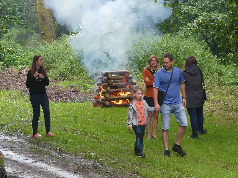 Z Husových slavností na Krakovci.