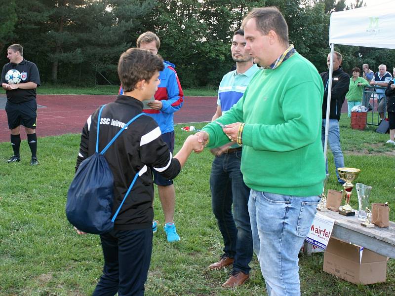 V mládežnickém fotbalovém turnaji MRak Cup triumfovala v kategorii U14 Vlašim, v kategorii U15 byl nejlepší Motorlet. 