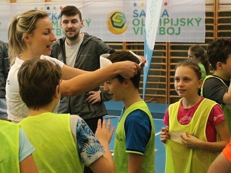 Olympijský trénink v tělocvičně 2. základní školy v Rakovníku.