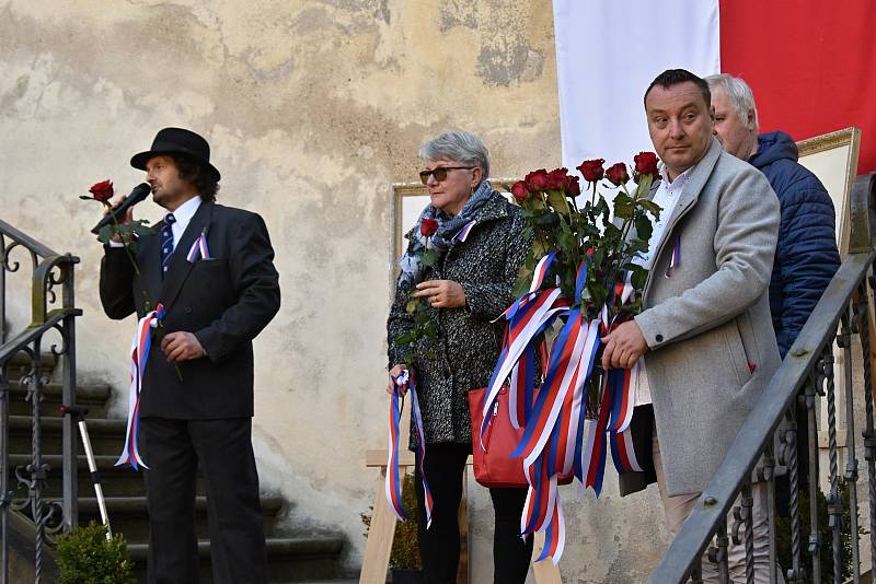 Na hradě Křivoklát si připomněli výročí od založení samostatného československého státu.