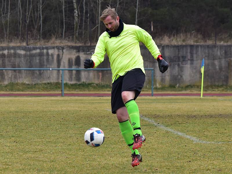 Rakovnická Olympie zdolala v prvním jarním kole okresního přeboru Slabce 3:0