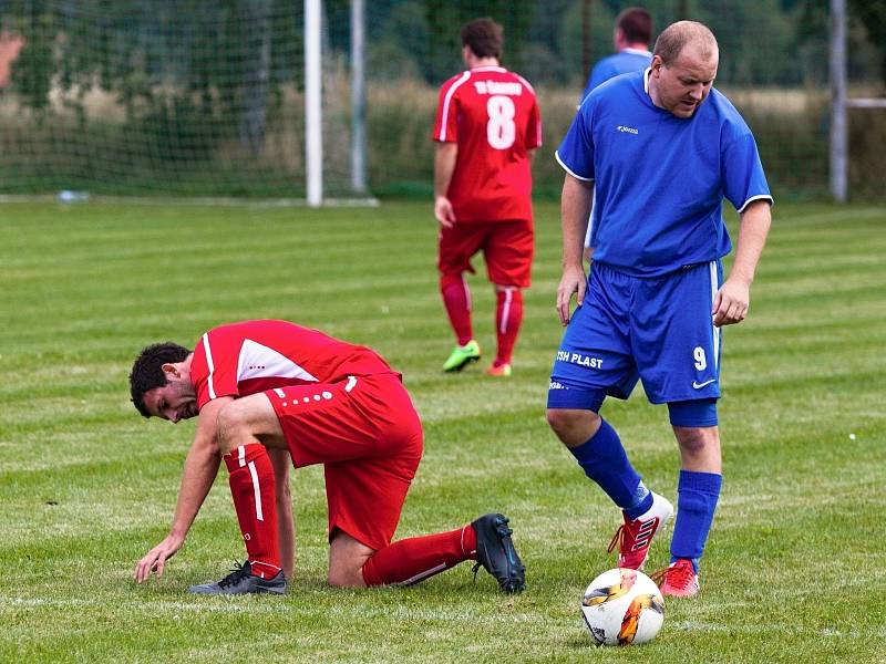 Fotbalisté Oráčova zdolali ve 4. kole III. třídy Šanov 5:1.