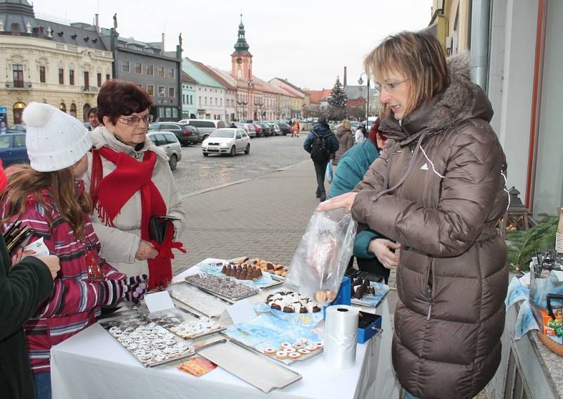 První Adventní svícení na Husově náměstí v Rakovníku