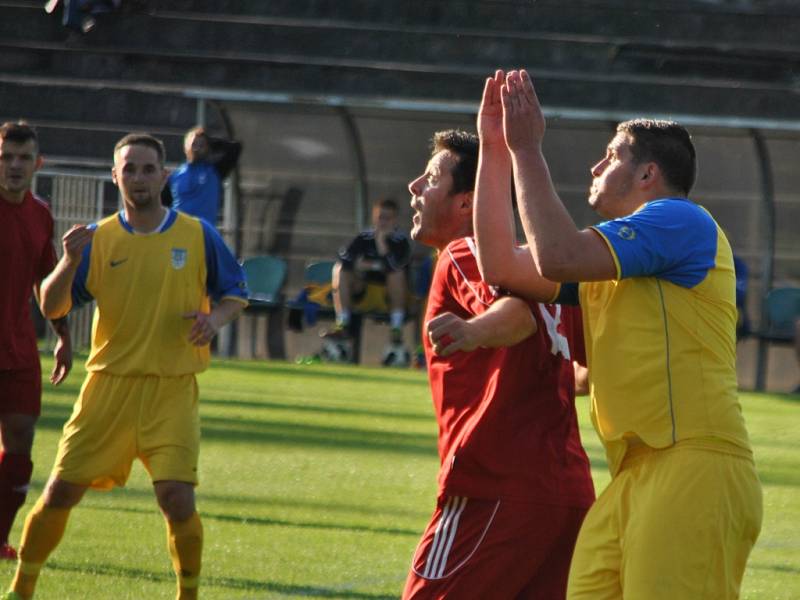 SK Rakovník nakonec porazil Nové Strašecí až v pokutových kopech 