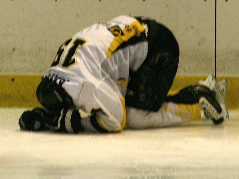 HC Rakovník - HC Lev Benešov 3:6, čtvrtfinále play off KLM 2017