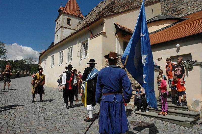 Obsazení Křivoklátu švédským historickým vojskem se nakonec obešlo bez boje.