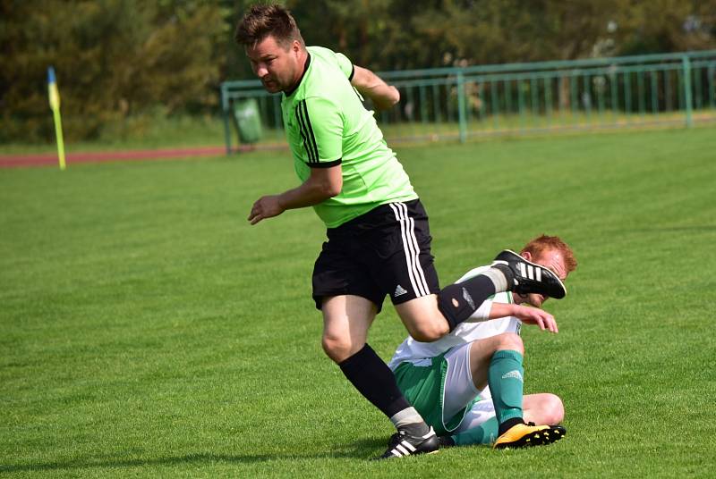 Rakovnická Olympie prohrála ve 21. kole okresního přeboru s Hředlemi 0:3.