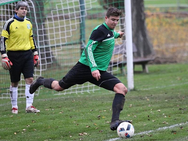 Fotbalisté Hředel ve 12. kole okresního přeboru porazili Olešnou 4:1.