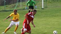 Zavidov (v červeném) sice bojoval a vedl 2:0, ale dál v poháru jdou Tuchlovice, vyhrály 5:2. 