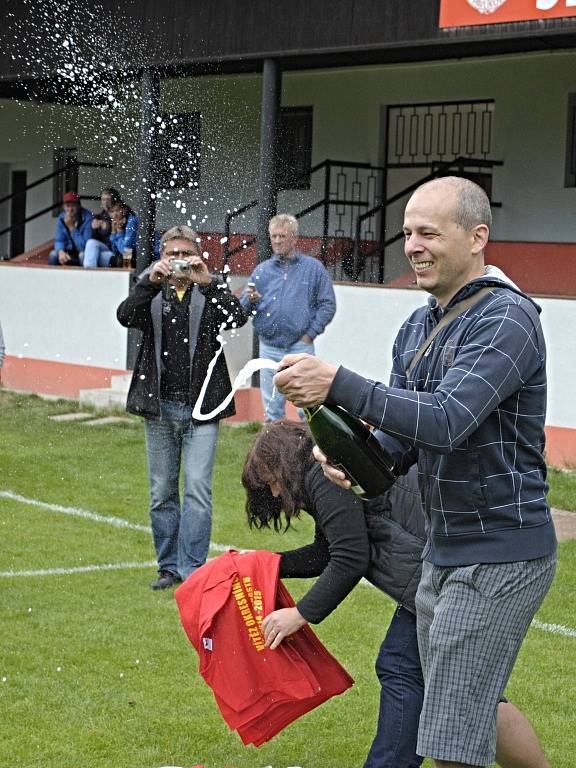 Finále okresního poháru dorostu mezi SK Pavlíkov - Sparta Řevničov. Pavlíkovští vyhráli dvakrát (5:1 a 2:0)