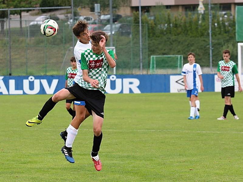 Starší dorost Tatranu vyhrál v Králově Dvoře 2:0, mladší prohrál 1:4.