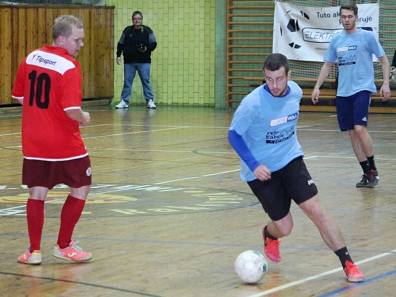 Jubilejní dvacátý ročník Viola Cupu ovládla symbolicky Elektro Viola. Ve finále zdolala loňského vítěze - FC Fokeful.