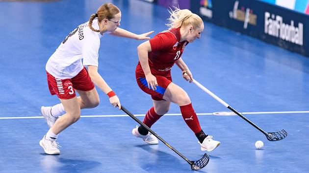 Česko - Dánsko ve čtvrtfinále MS florbalistek, Martina Řepková vstřelila dvě branky.