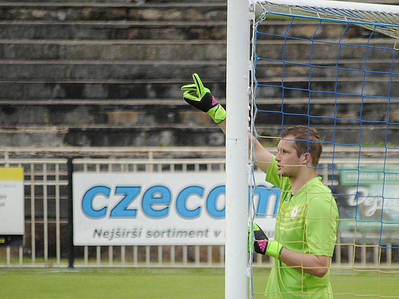 SK Rakovník doma padl s lídrem KP Sport. sdružení Ostrá vysoko 0:5 (0:3) 