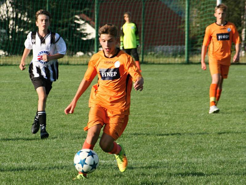 V mládežnickém fotbalovém turnaji MRak Cup triumfovala v kategorii U14 Vlašim, v kategorii U15 byl nejlepší Motorlet. 