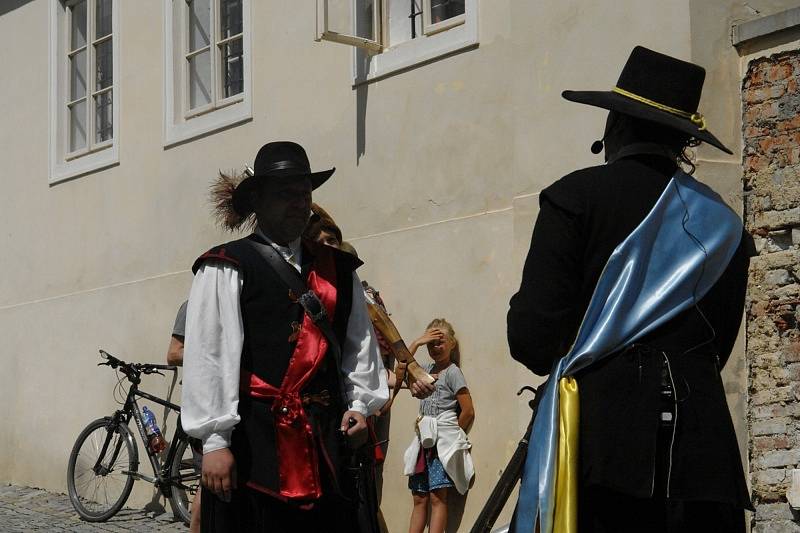 Obsazení Křivoklátu švédským historickým vojskem se nakonec obešlo bez boje.