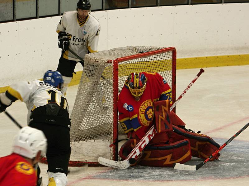 Hokejisté HC Rakovník prohráli v prvním domácím přípravném duelu s Hvězdou Praha 5:6.