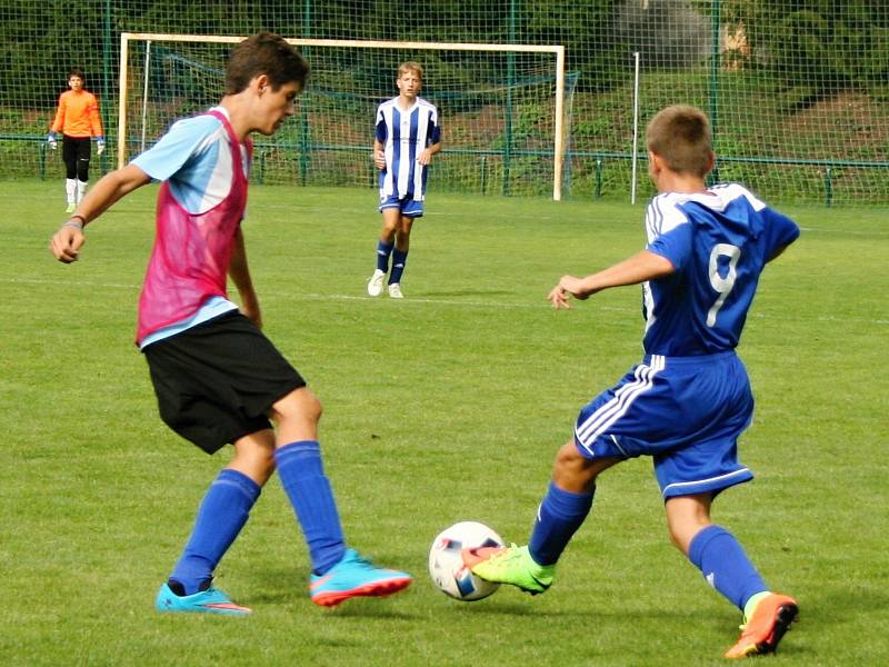 V mládežnickém fotbalovém turnaji MRak Cup triumfovala v kategorii U14 Vlašim, v kategorii U15 byl nejlepší Motorlet.