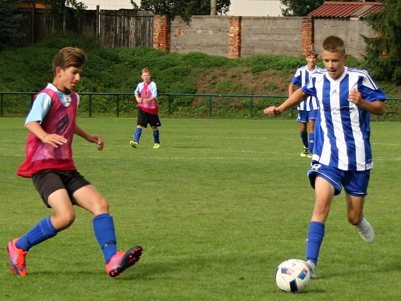 V mládežnickém fotbalovém turnaji MRak Cup triumfovala v kategorii U14 Vlašim, v kategorii U15 byl nejlepší Motorlet.