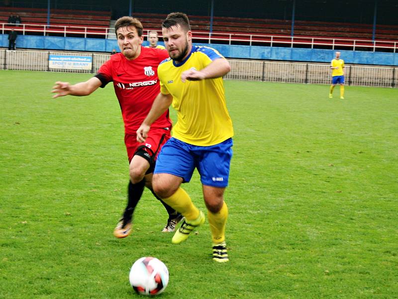 Fotbalisté SK Rakovník vyhráli doma i popáté. V 8. divizním kole zničili Dobříš 5:0.