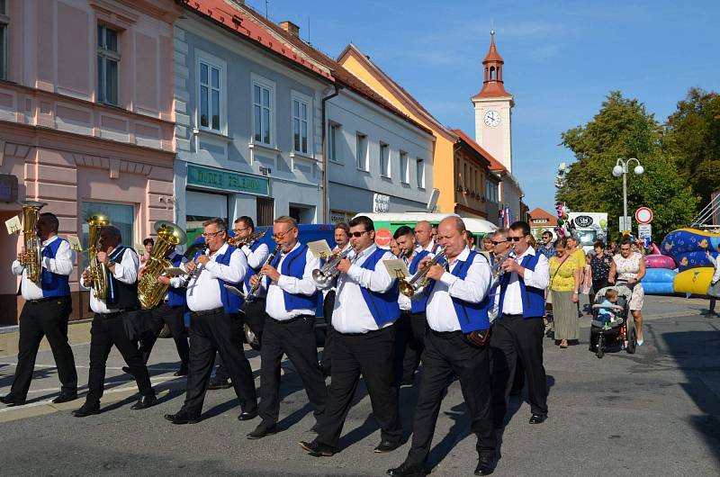 Průvod o Pěknou 2020 v Novém Strašecí.