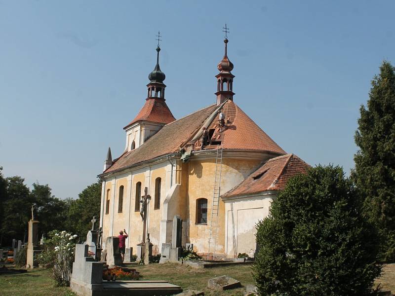 Oprava kostela Nanebevzetí Panny Marie v Panoším Újezdě