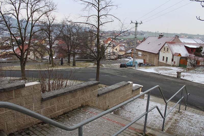 Rekonstrukcí bývalé speciální školy město vybuduje novou mateřskou školu se čtyřmi třídami.