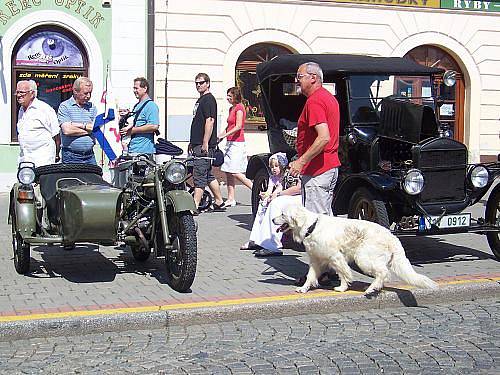 Druhé setkání majitelů mopedů Stadion v Rakovníku a na Křivoklátě