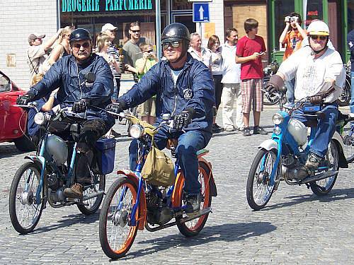 Druhé setkání majitelů mopedů Stadion v Rakovníku a na Křivoklátě