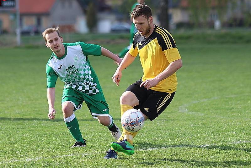 Z fotbalového utkání I.B třídy Lišany - Zavidov (0:5)