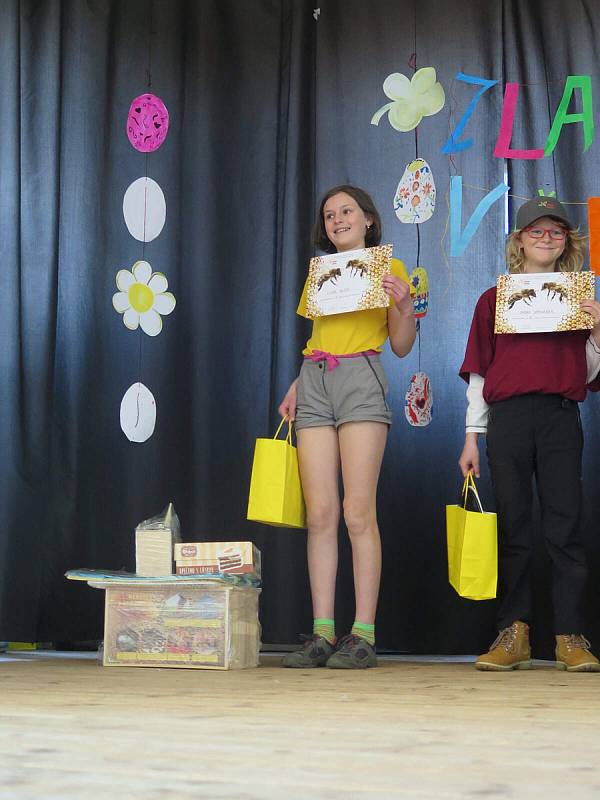 Ze včelařské soutěže pro děti Zlatá včela