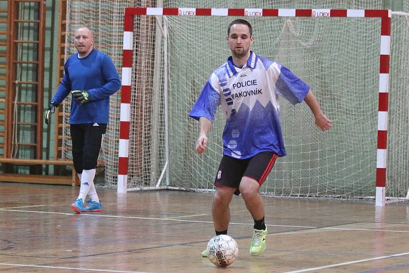 Dvaadvacátý ročník Viola Cupu ovládl Redoby team. O jeho vítězství rozhodly až penalty.