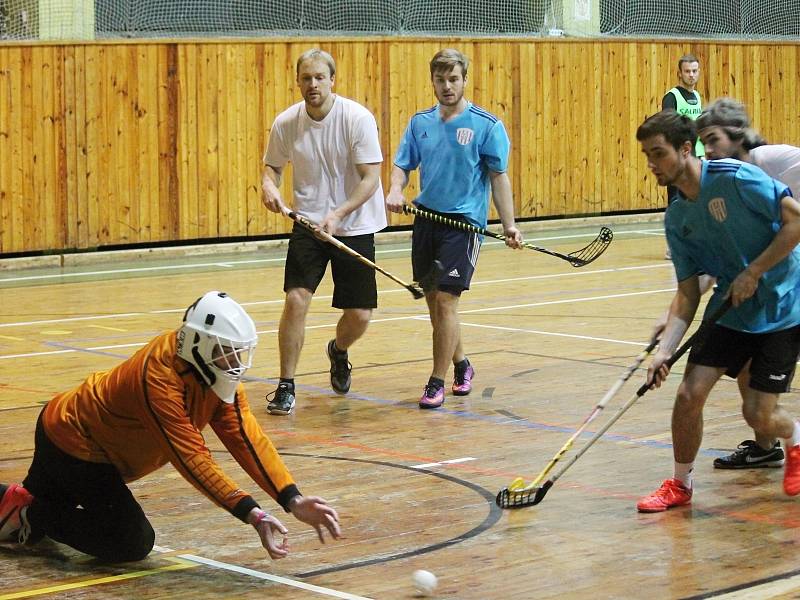 Florbalový turnaj Aquatop cup 2017 ovládla Malinová.