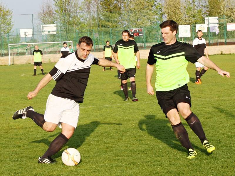 Kněževes porazila ve šlágru Olešnou až po penaltách, když po 90 minutách byl stav 4:4.