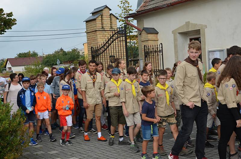 Tradiční průvod o Pěknou v Novém Strašecí.