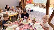 Kreativní kroužek AGÁTKA nabízí nejen pravidelné kurzy a workshopy po celý školní rok, ale také bohaté kreativní prázdninové léto.