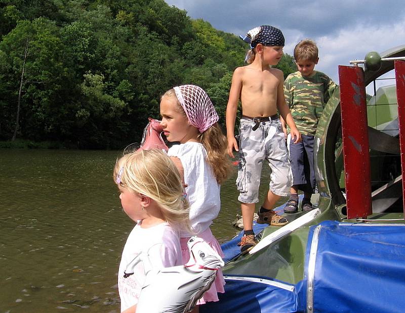 V Roztokách si připomněli povodně z roku 2002.