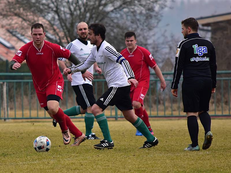 Rakovnická Olympie zdolala v prvním jarním kole okresního přeboru Kroučovou 3:0