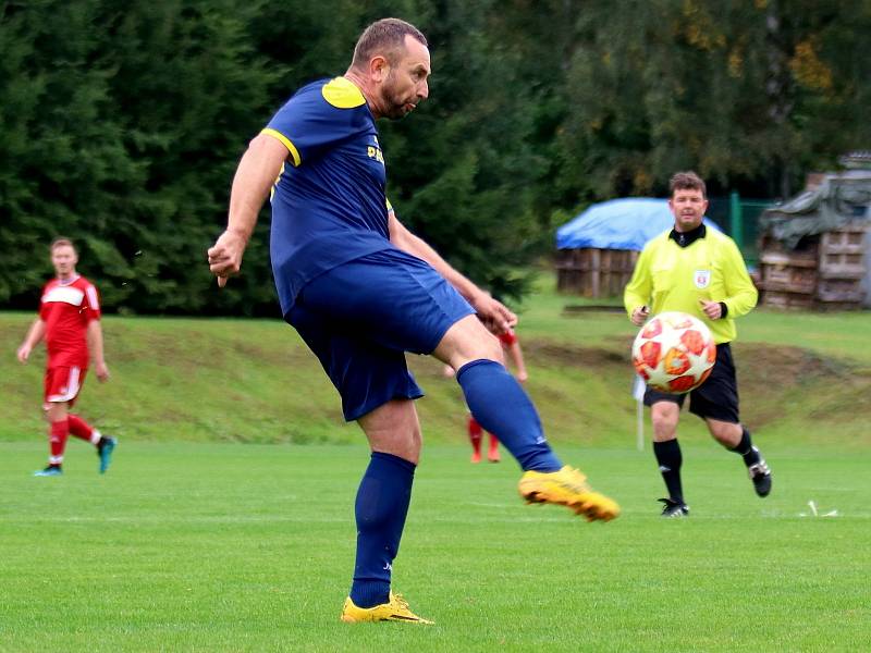 OP Rakovnicka: Zavidov B (v červeném) -  Olešná 5:1.