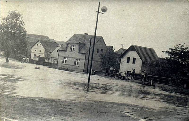 V roce 1966 postihla Šanov povodeň.