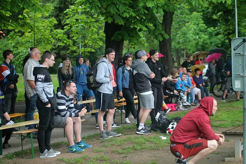 Pátý ročník Street workout Battle v Čermákových sadech.