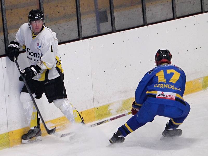 Hokejisté HC Rakovník porazili Černošice v dalším kole krajské ligy 9:3.