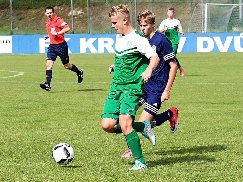 Starší dorost Tatranu vyhrál v Králově Dvoře 2:0, mladší prohrál 1:4.