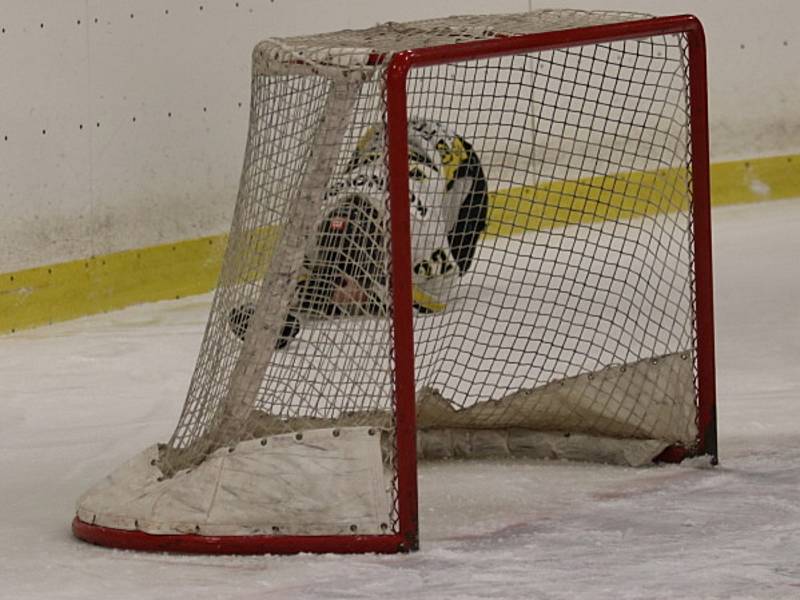 Hokejisté HC Rakovník v dalším kole krajské ligy zdolali Poděbrady 4:2.