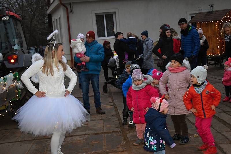 Vánoce na statku v Chrášťanech.