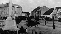 Mírové náměstí ve dvacátých letech.