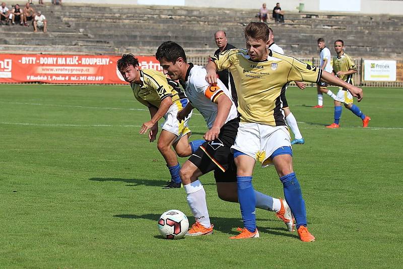 Z fotbalového utkání I.A třídy SK Rakovník B - Tochovice (0:2)