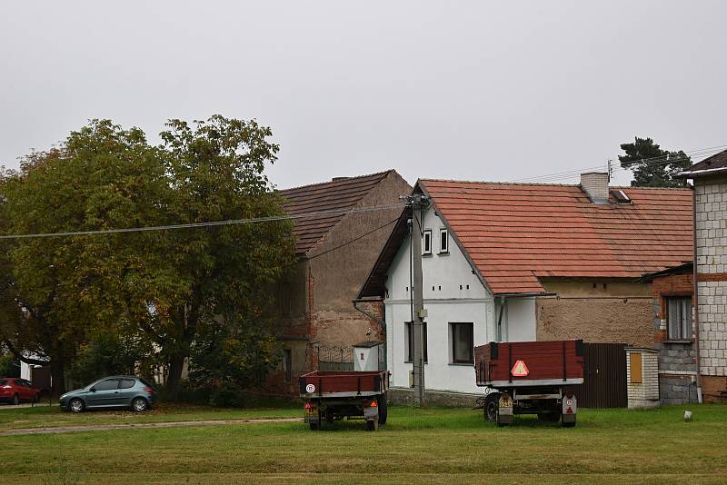 Tipněte si obec na snímcích.