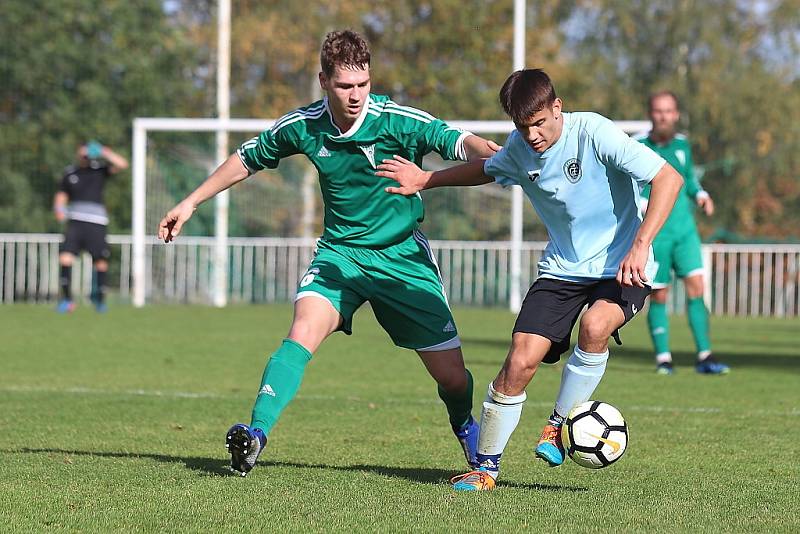 Z fotbalového utkání divize Tatran Rakovník - Chomutov (2:1)