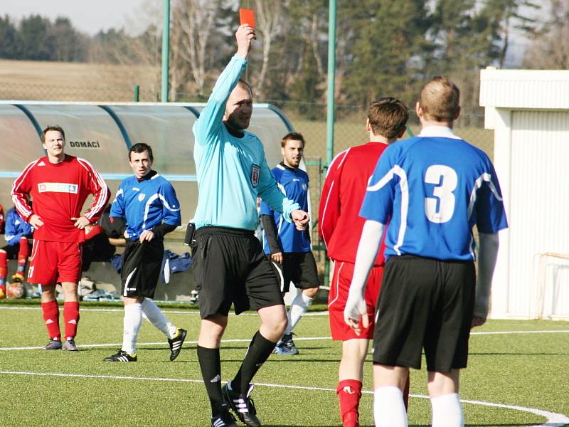 Fotbalisté Nového Strašecí zdolali Vraný 5:3, příprava 2017